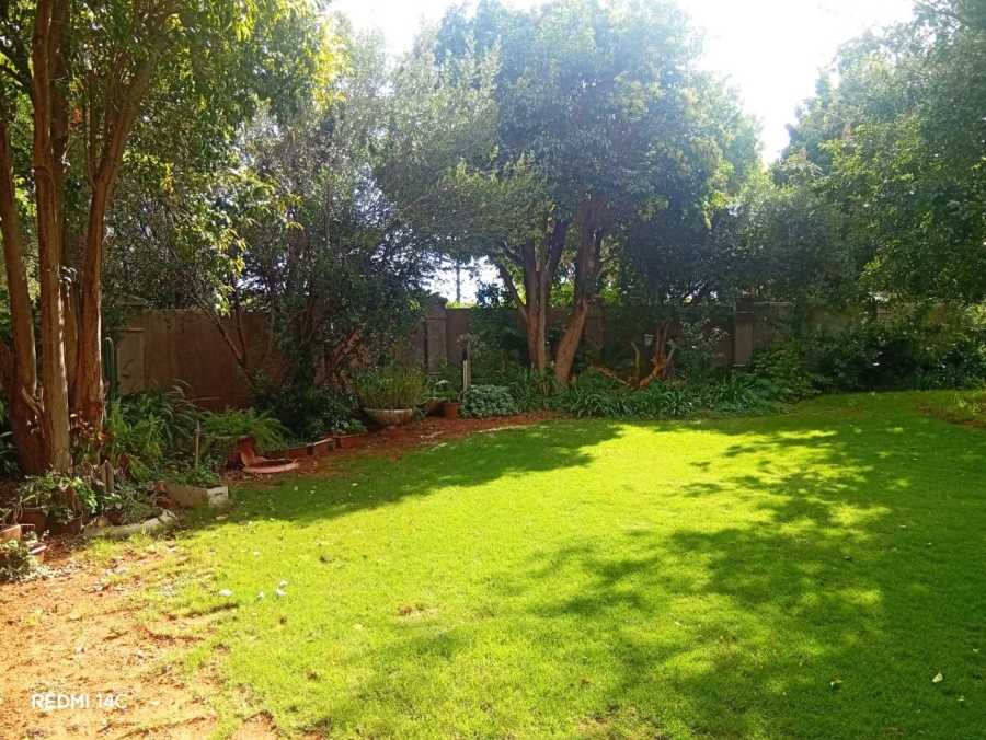 5 Bedroom Property for Sale in Universitas Ridge Free State